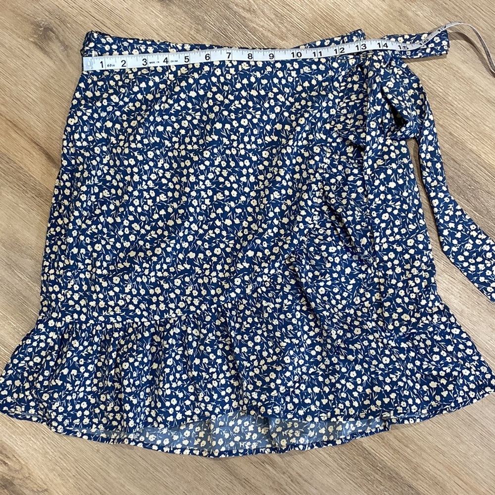 NWT ONLY Olivia Wrap Skirt - Picture 11 of 12
